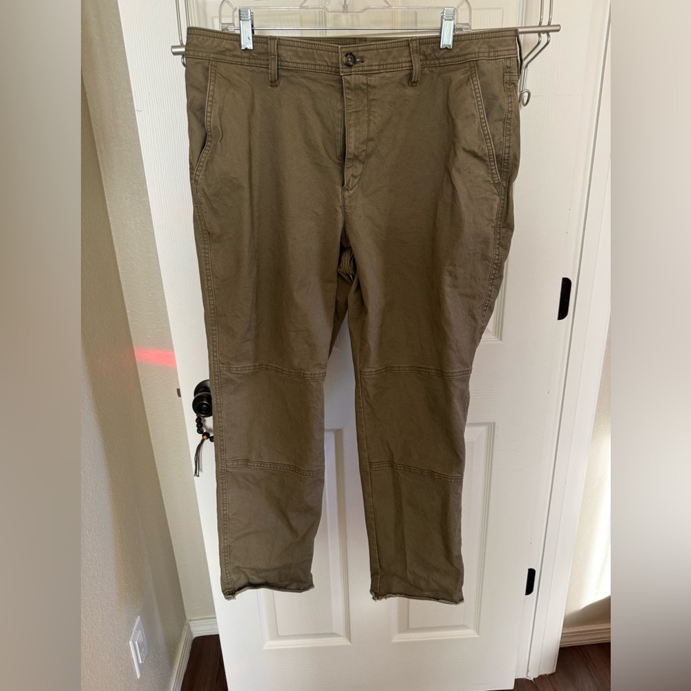 Banana Republic Factory Slim Mid-Rise Chino in Olive Green
